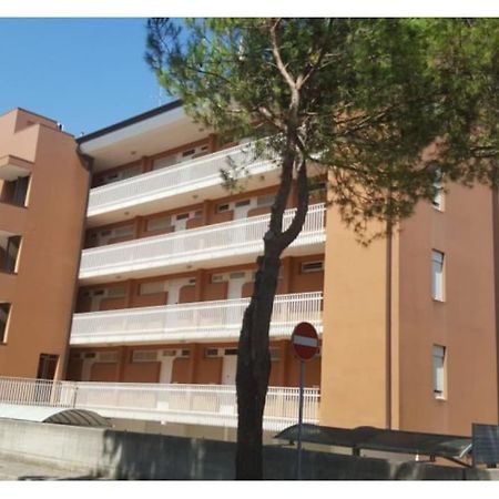 Appartamento Park Residence Lignano Sabbiadoro Exteriér fotografie